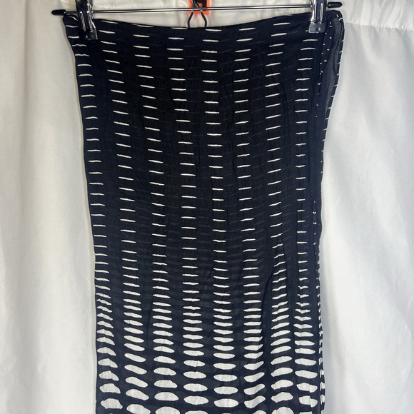 Talbots Women’s Black & White Scarf Wrap Polka Dots Classic Boho Lightweight - Picture 2 of 10